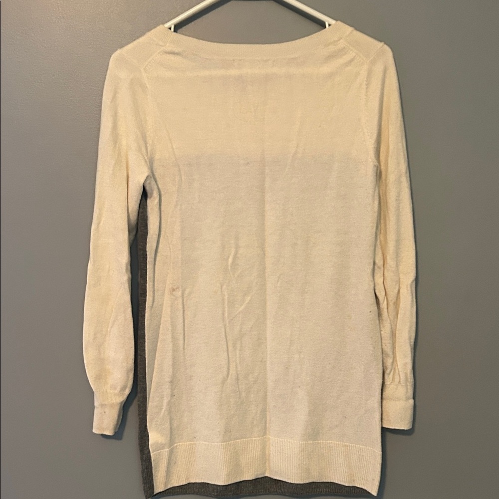 GAP Cream and Gray Crew Neck Sweater - Picture 4 of 4